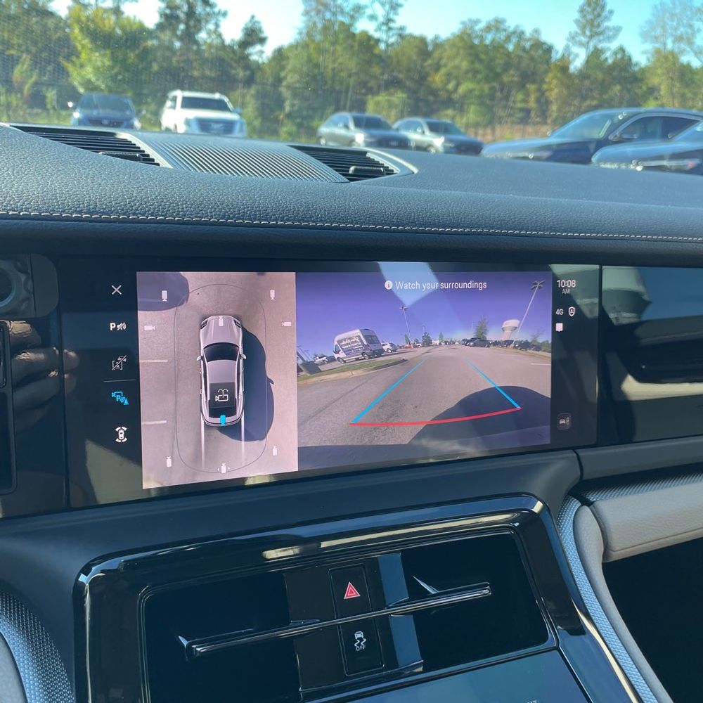 2025 Porsche Panamera 4