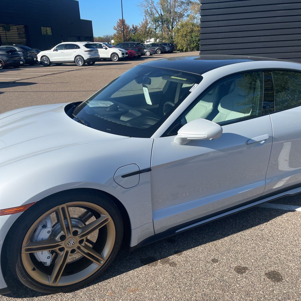 2024 Porsche Taycan 4S