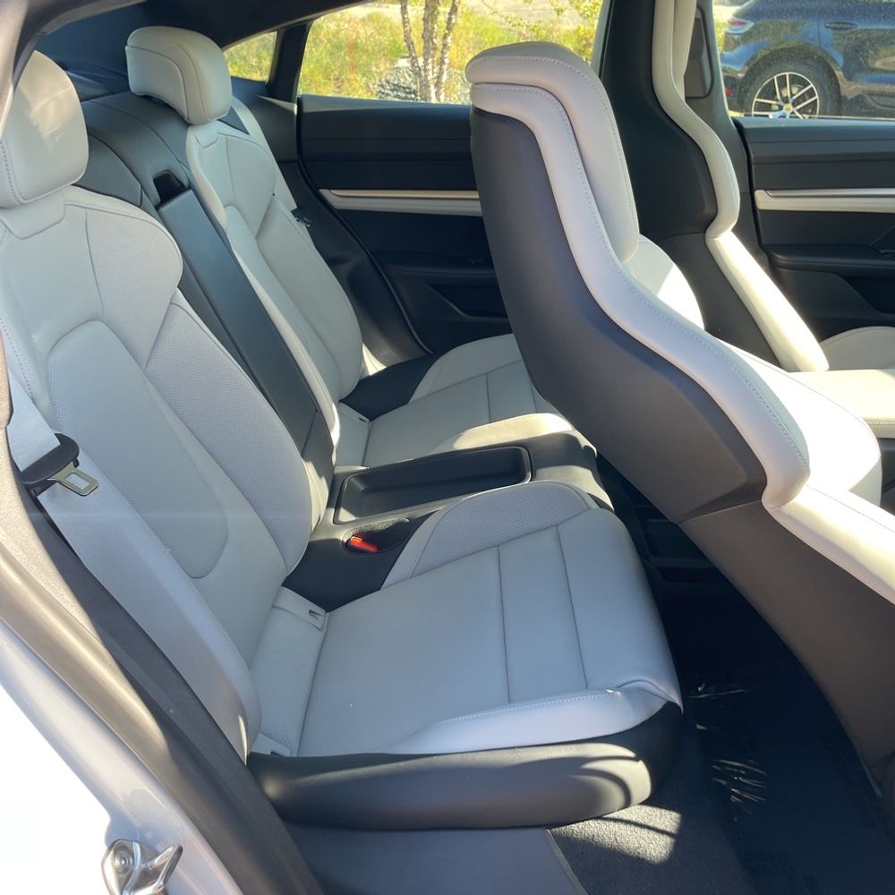 2024 Porsche Taycan 4S
