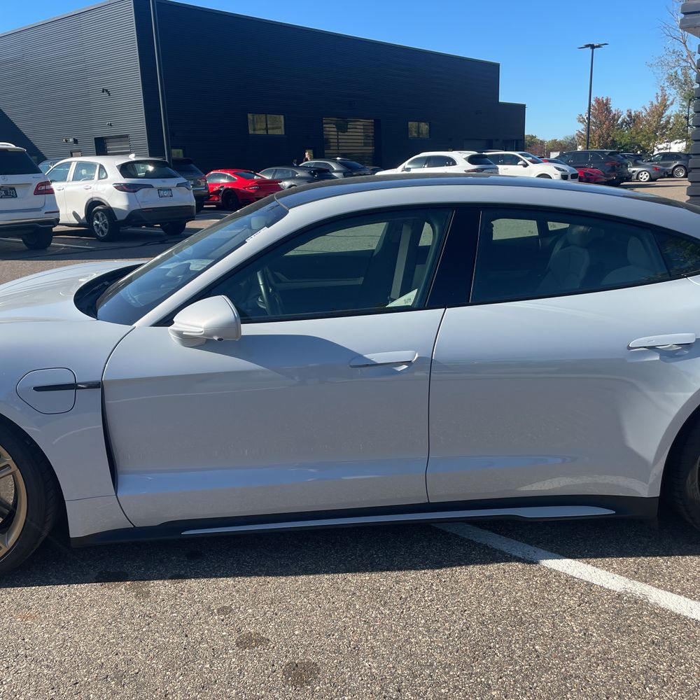 2024 Porsche Taycan 4S