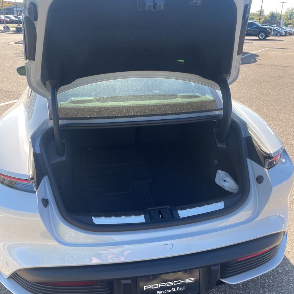 2024 Porsche Taycan 4S