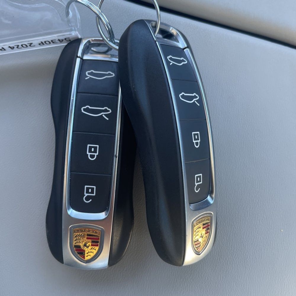 2024 Porsche Taycan 4S
