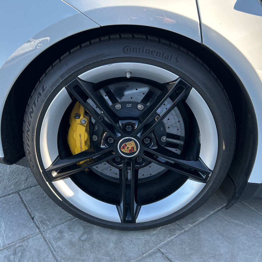 2020 Porsche Taycan Turbo S