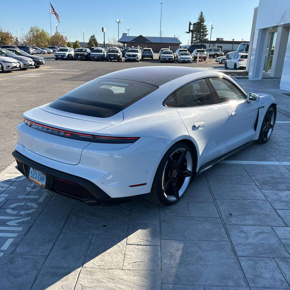 2020 Porsche Taycan Turbo S