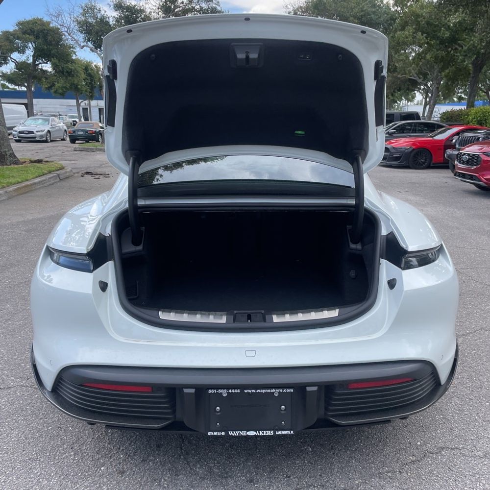 2020 Porsche Taycan Turbo S