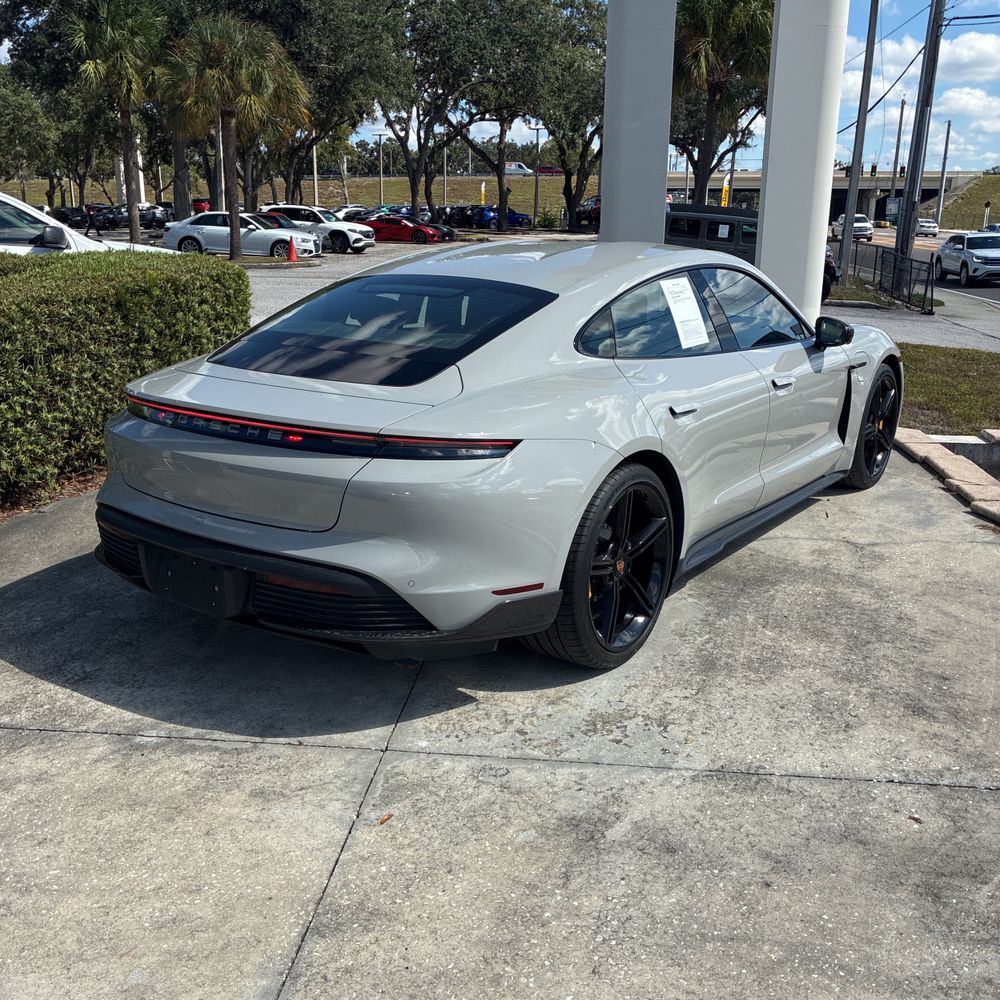 2021 Porsche Taycan Turbo S