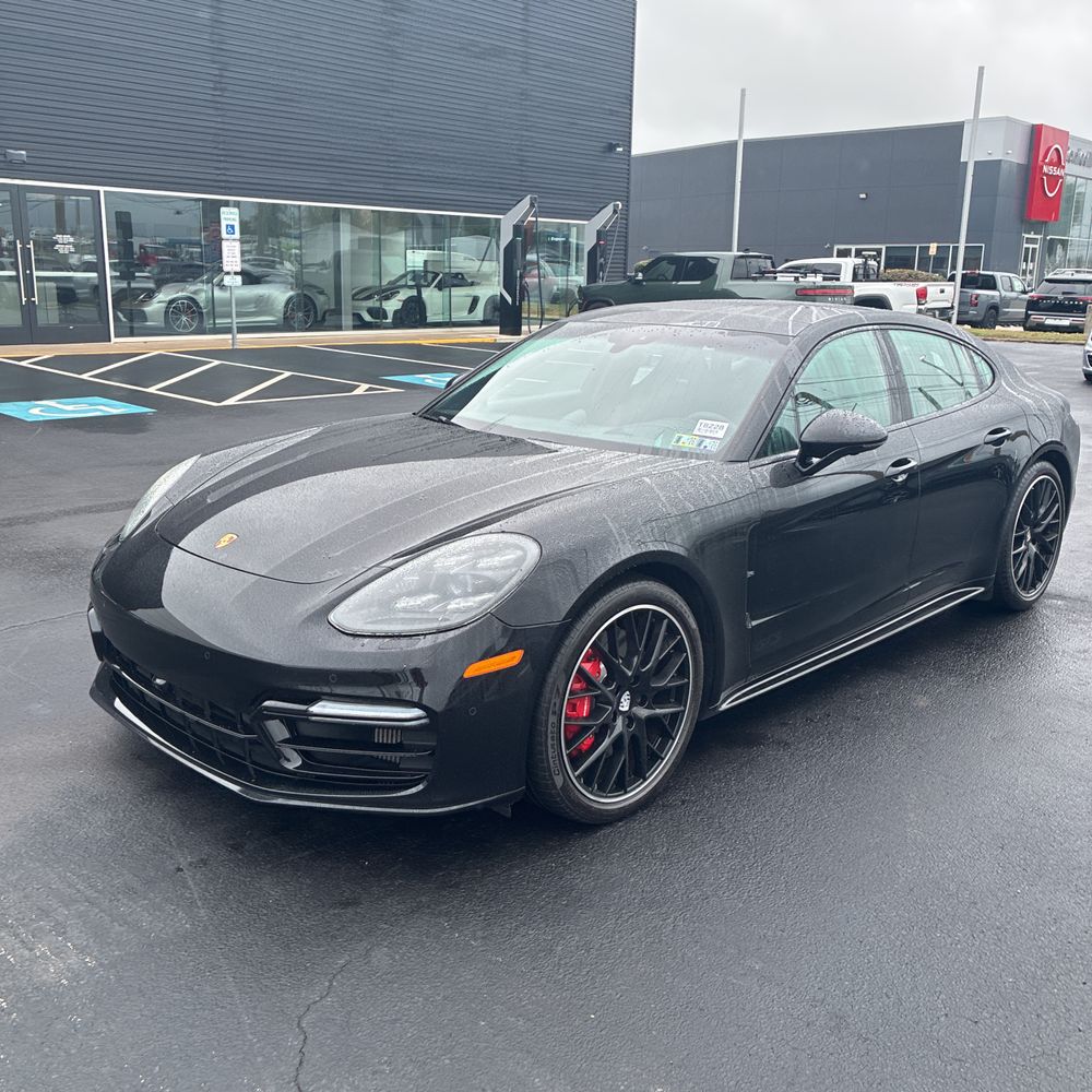 2019 Porsche Panamera GTS