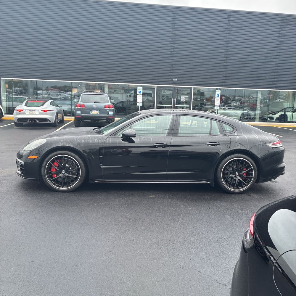 2019 Porsche Panamera GTS