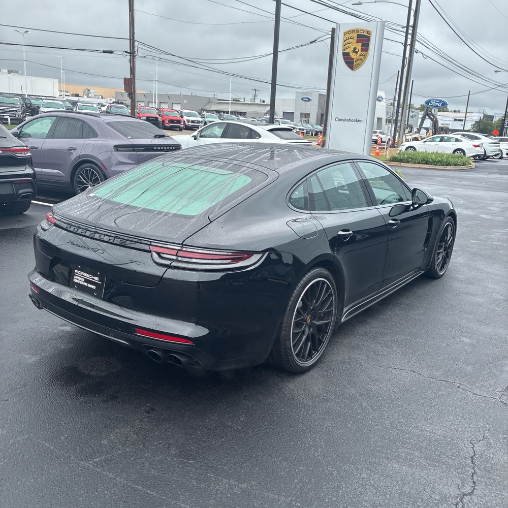 2019 Porsche Panamera GTS