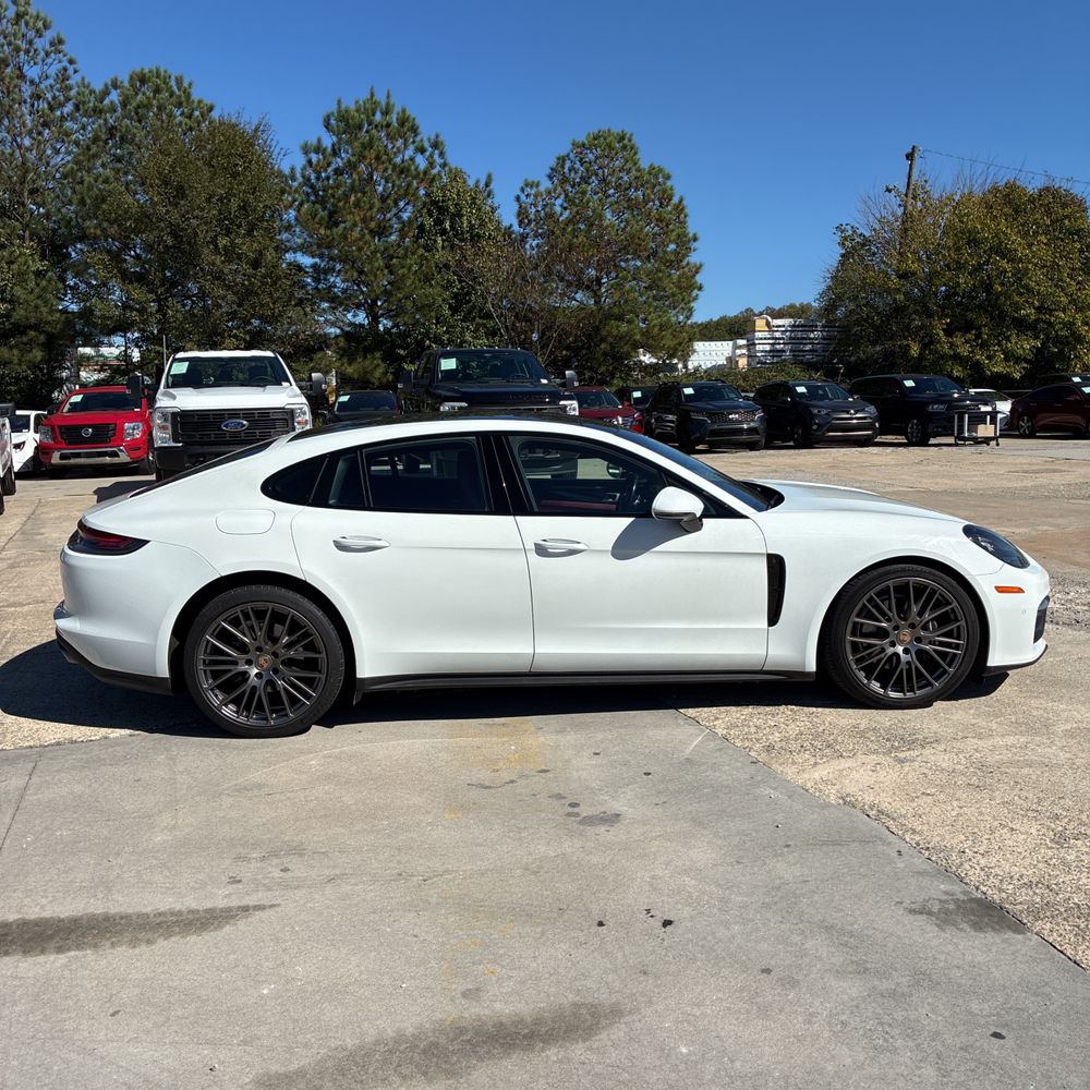 2021 Porsche Panamera Base