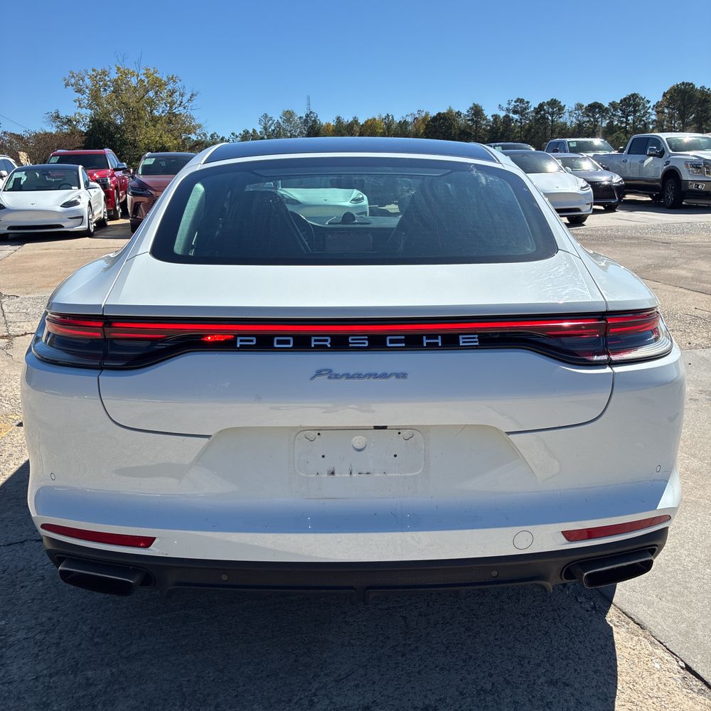 2021 Porsche Panamera Base