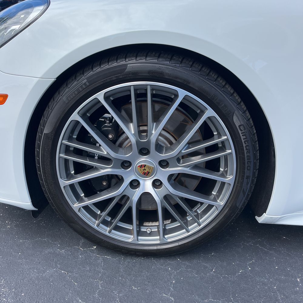 2023 Porsche Panamera 4S E-Hybrid
