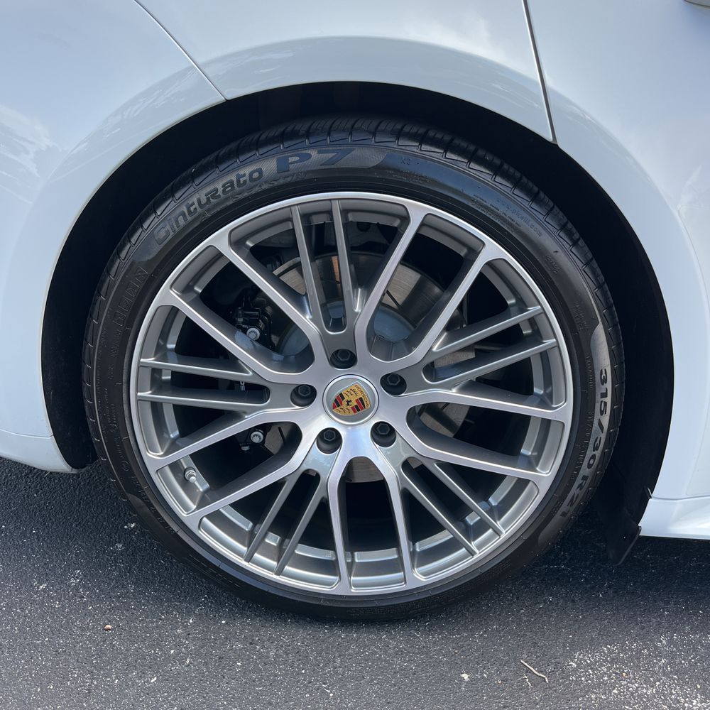 2023 Porsche Panamera 4S E-Hybrid