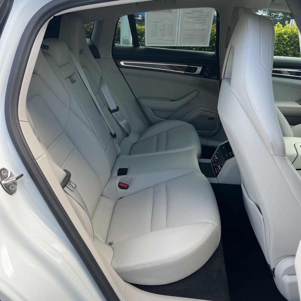 2023 Porsche Panamera 4S E-Hybrid