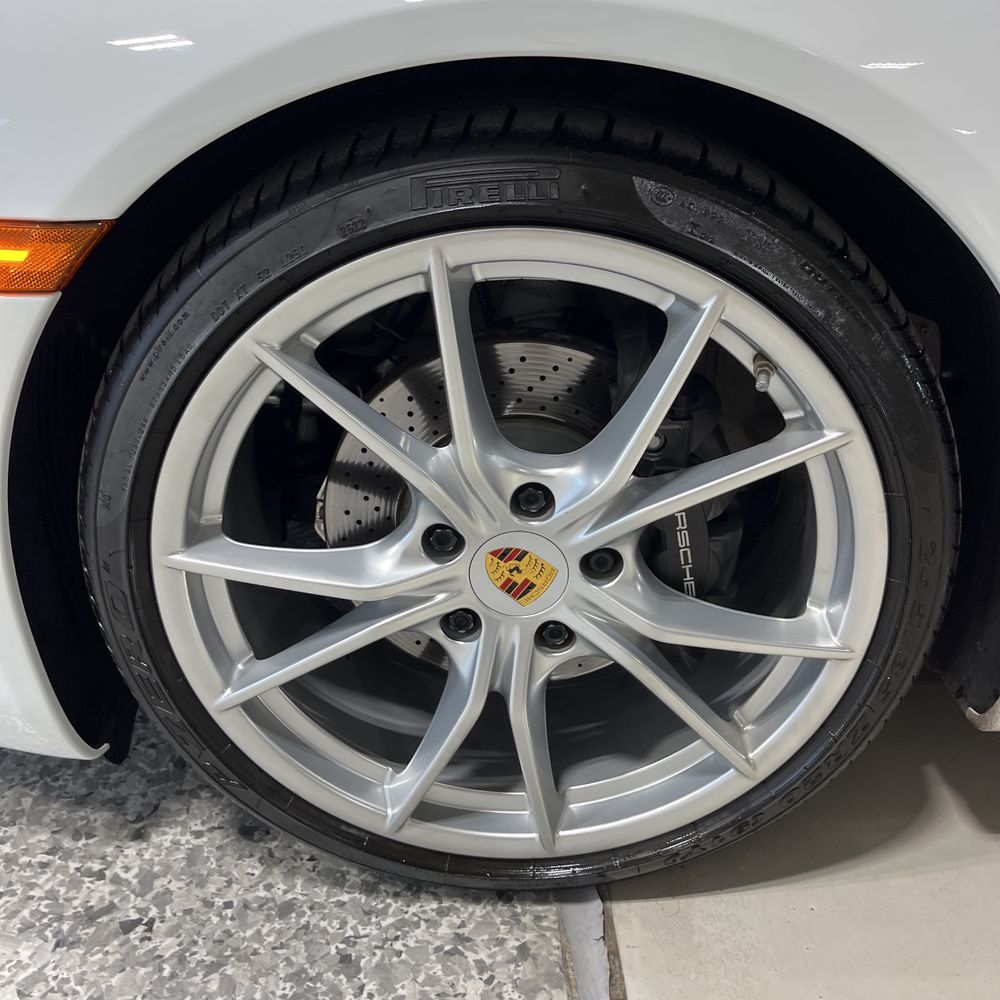 2018 Porsche 911 Carrera