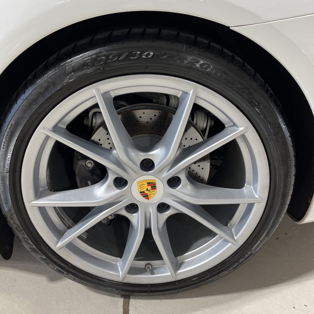 2018 Porsche 911 Carrera
