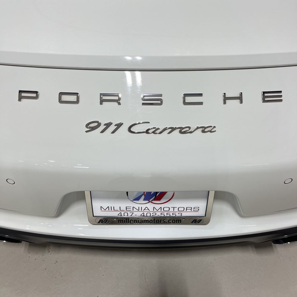2018 Porsche 911 Carrera