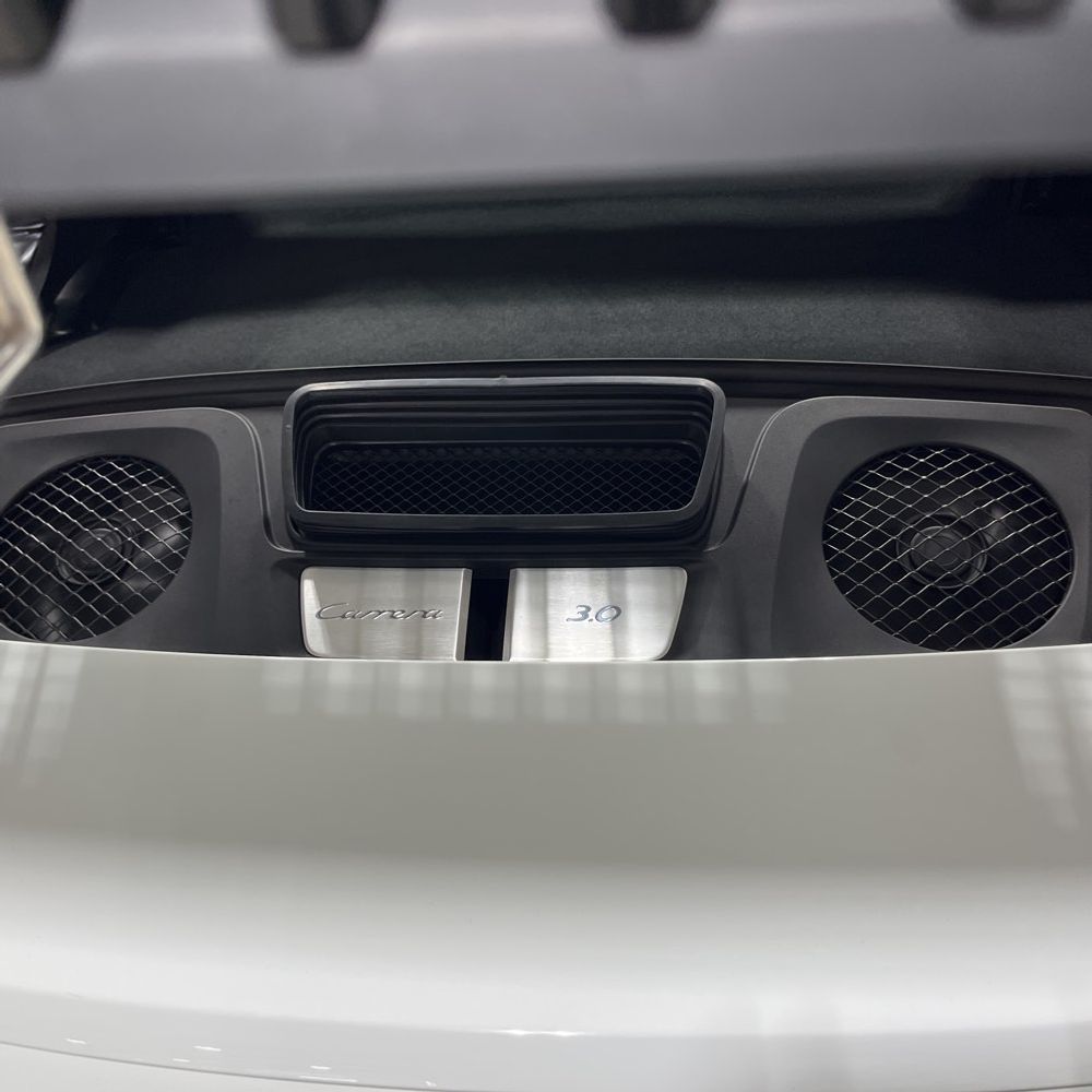 2018 Porsche 911 Carrera