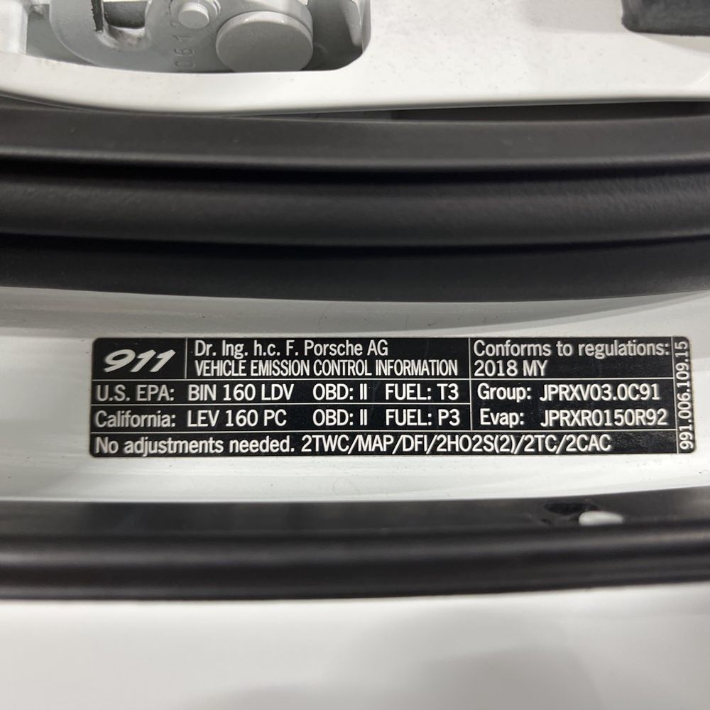 2018 Porsche 911 Carrera
