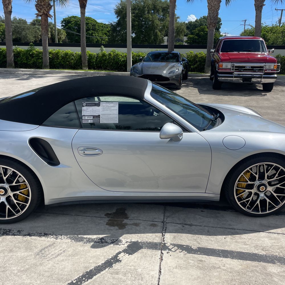 2015 Porsche 911 Carrera 4 Turbo S