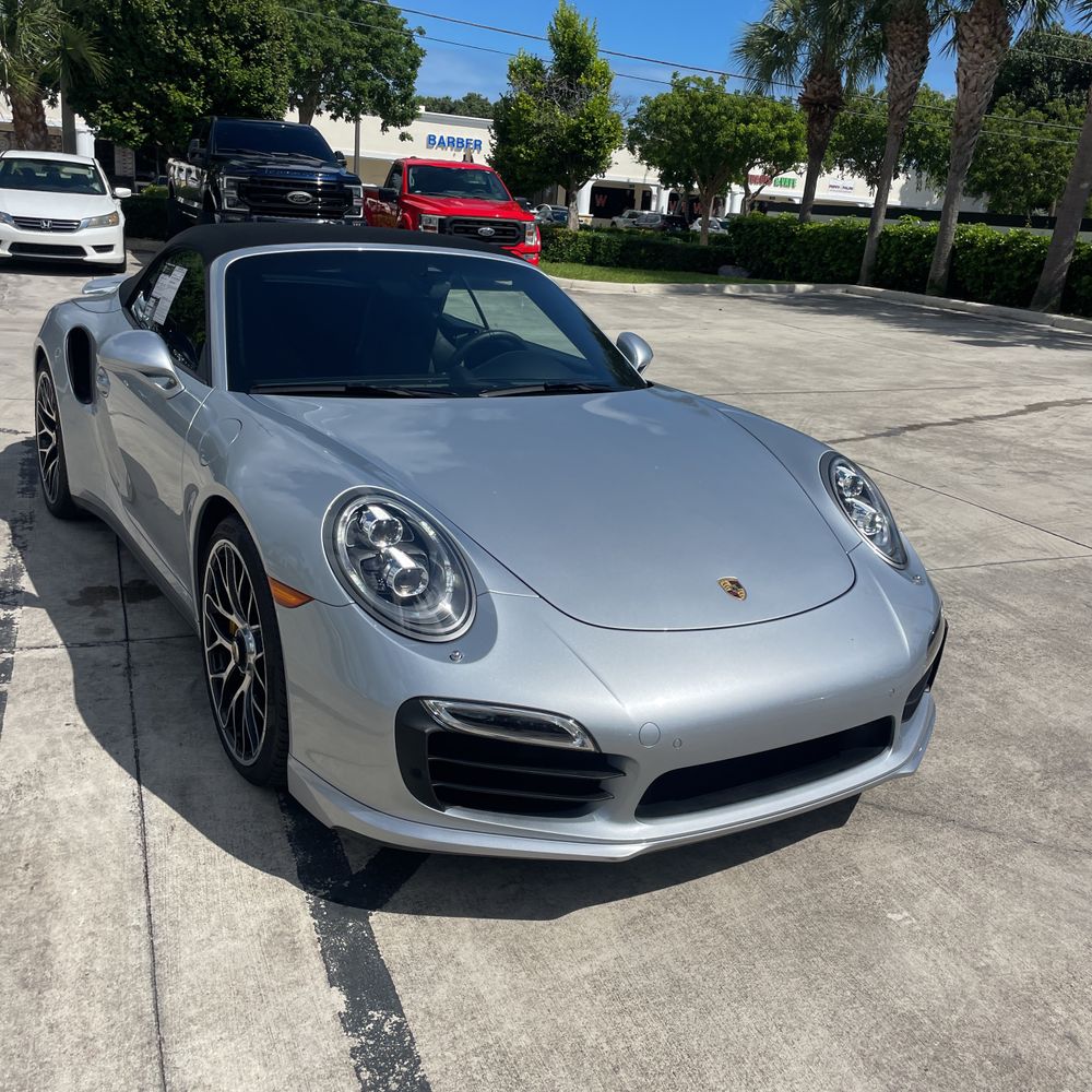 2015 Porsche 911 Carrera 4 Turbo S