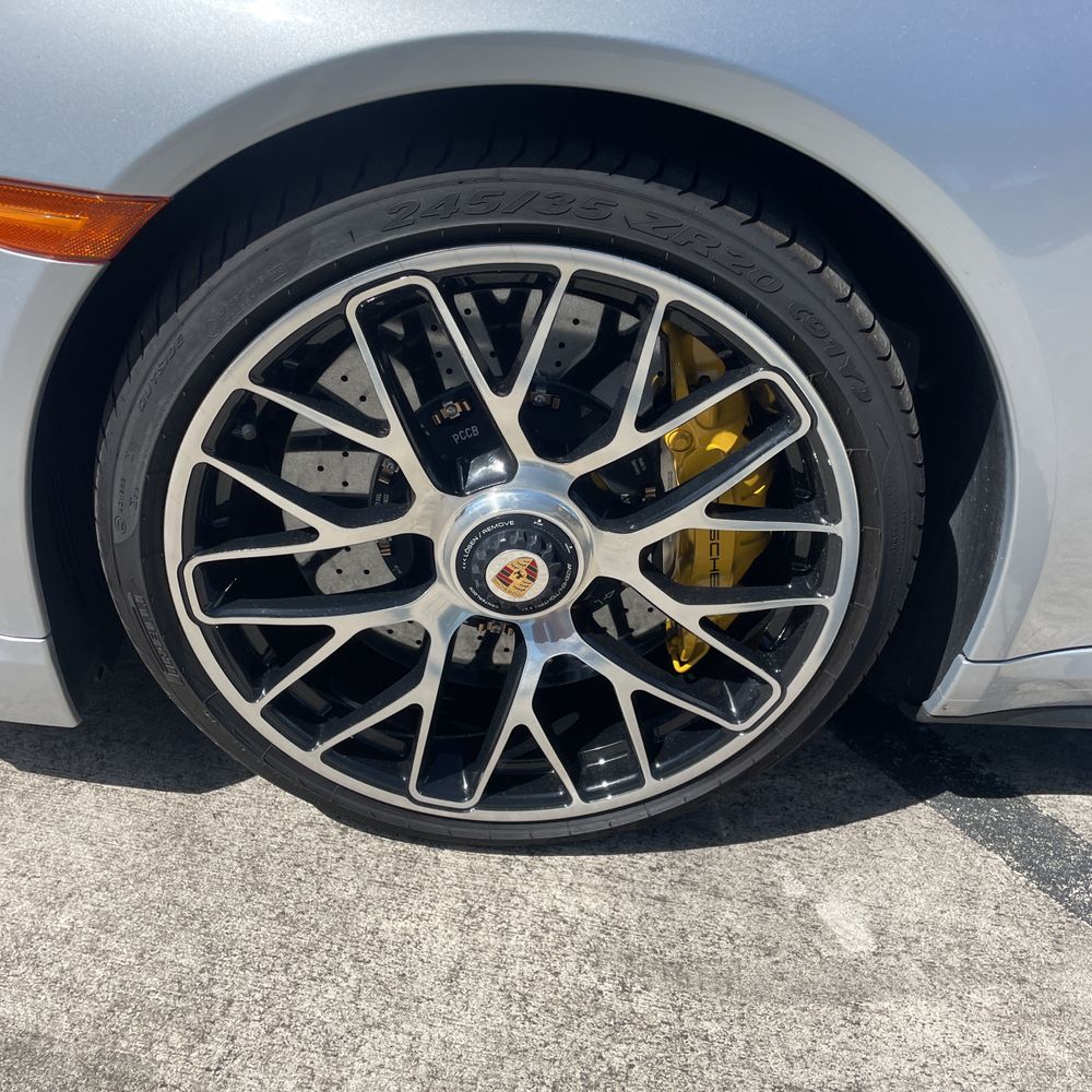 2015 Porsche 911 Carrera 4 Turbo S