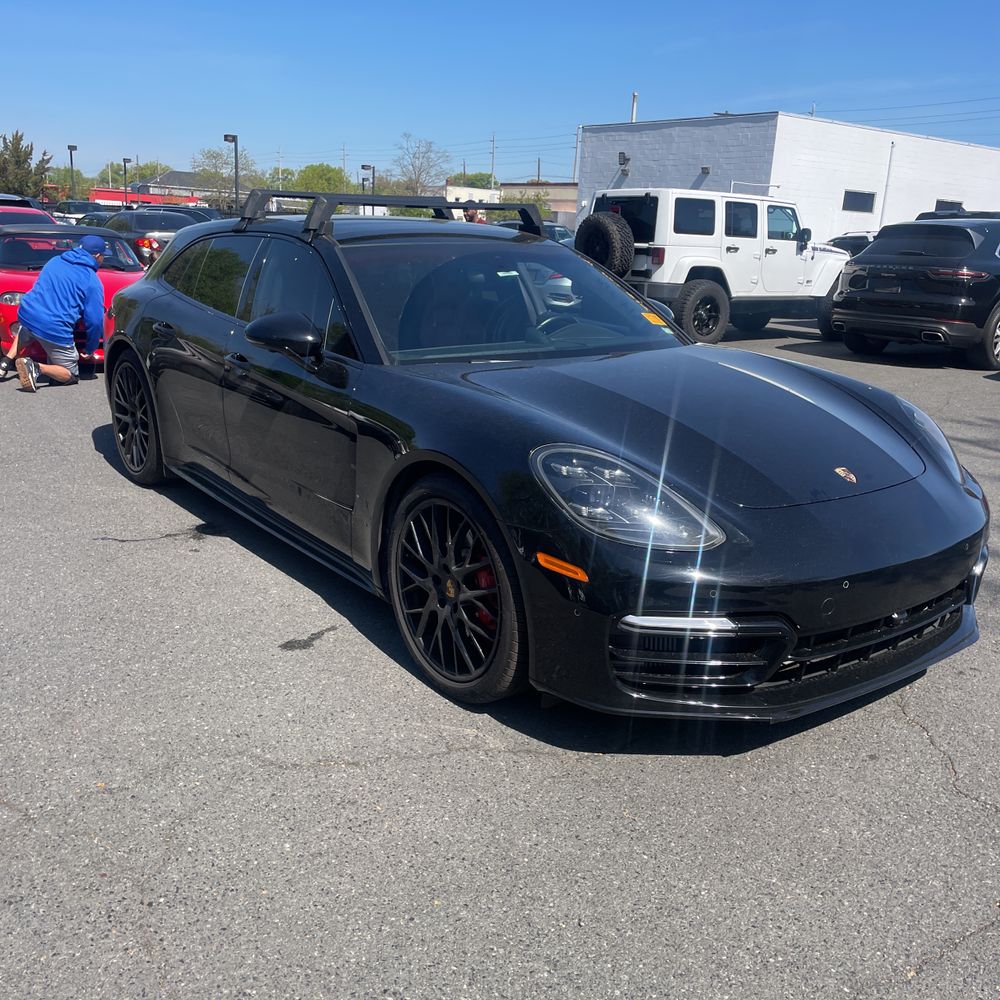 2020 Porsche Panamera GTS Sport Turismo