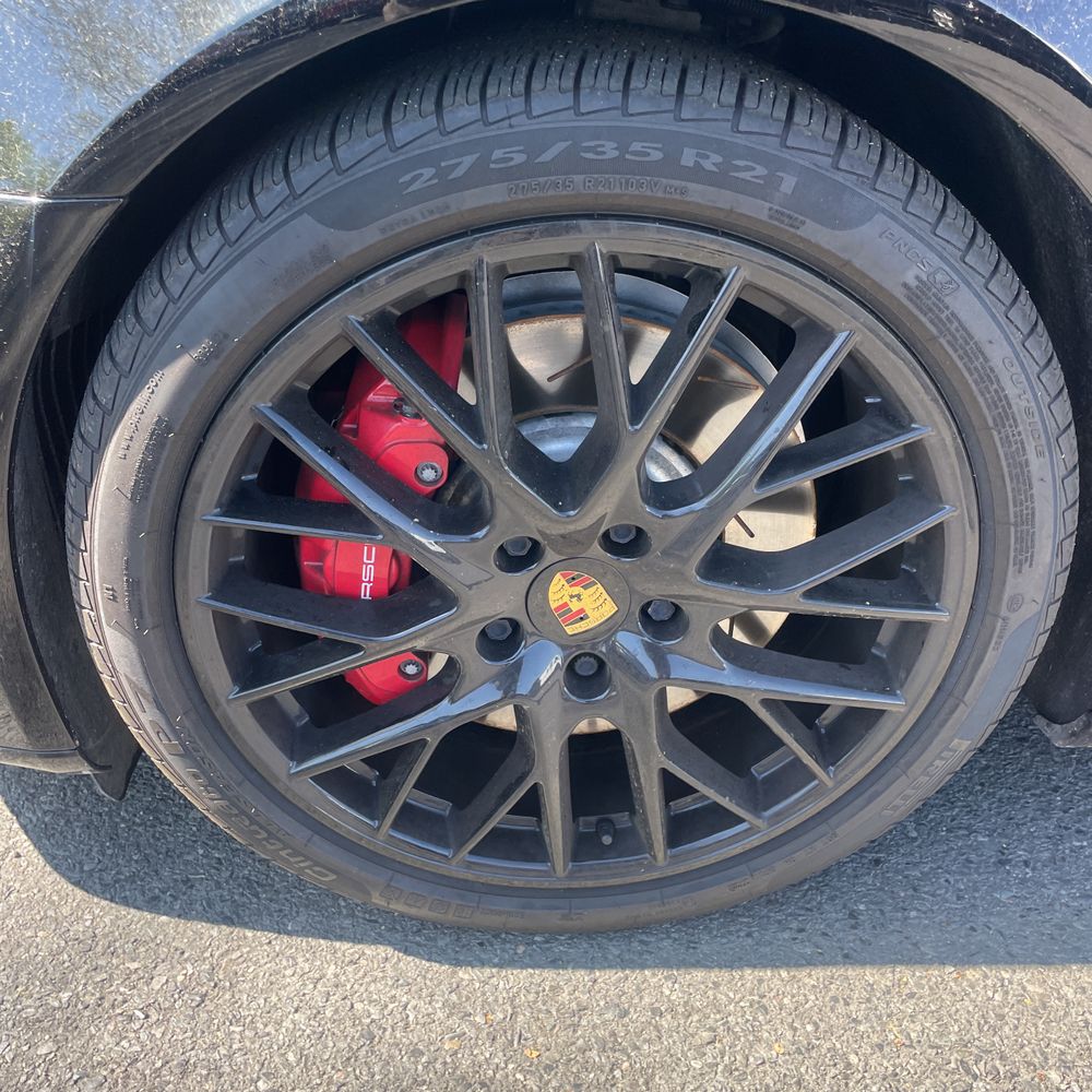 2020 Porsche Panamera GTS Sport Turismo