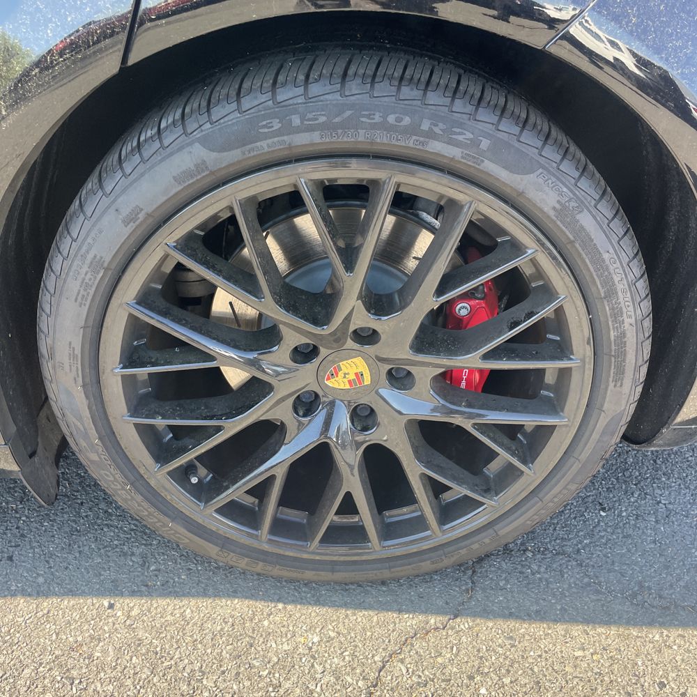 2020 Porsche Panamera GTS Sport Turismo
