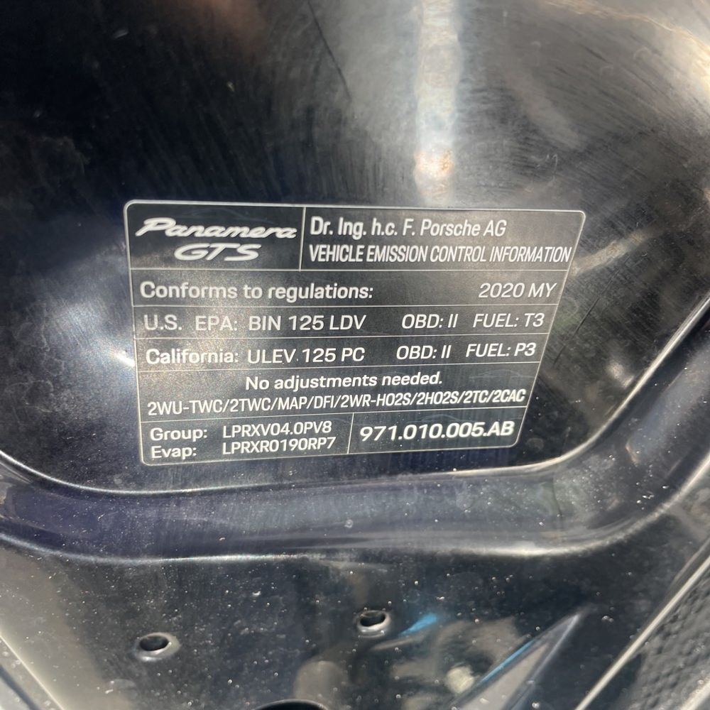 2020 Porsche Panamera GTS Sport Turismo