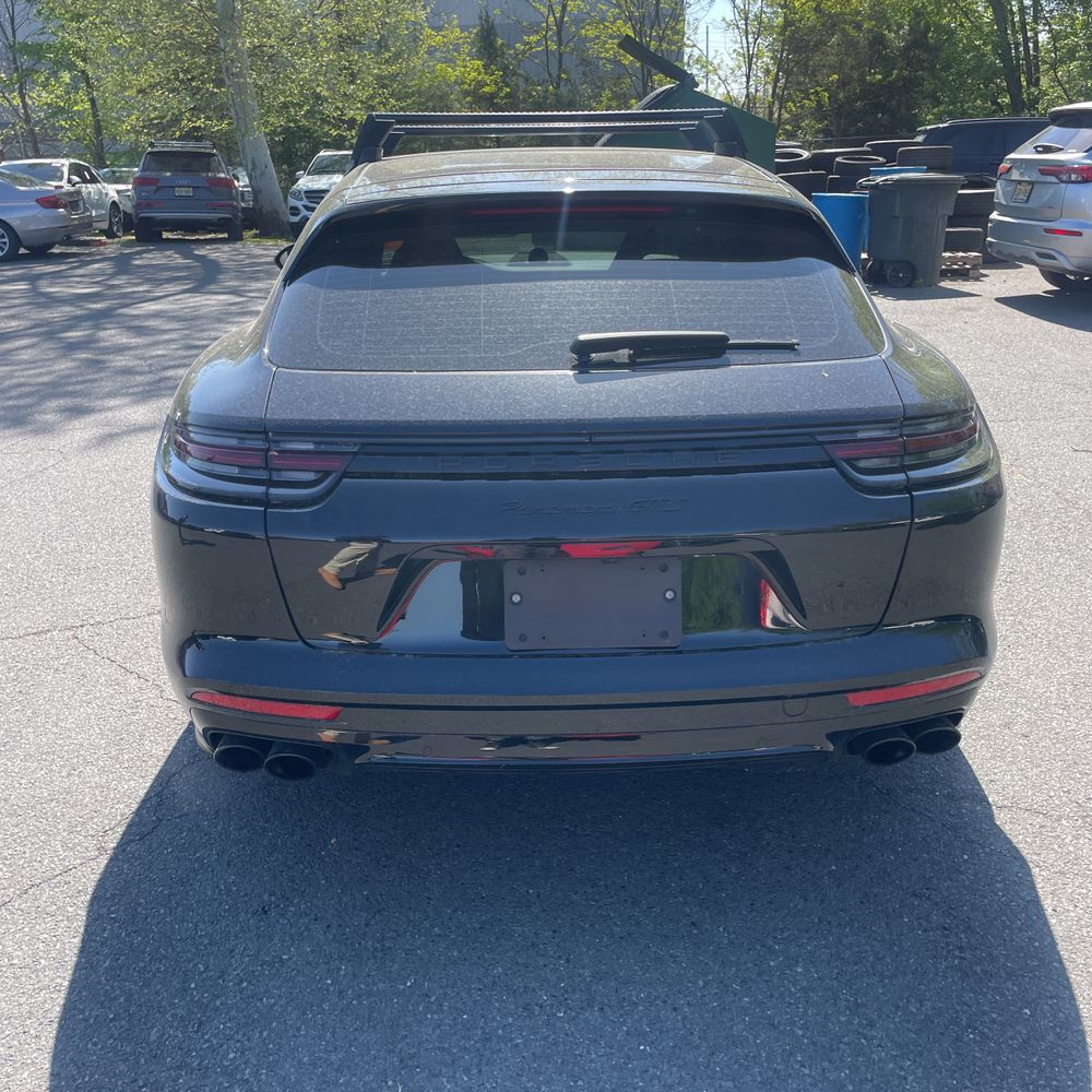 2020 Porsche Panamera GTS Sport Turismo