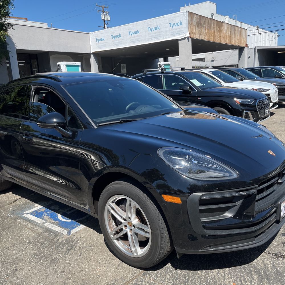 2023 Porsche Macan Base