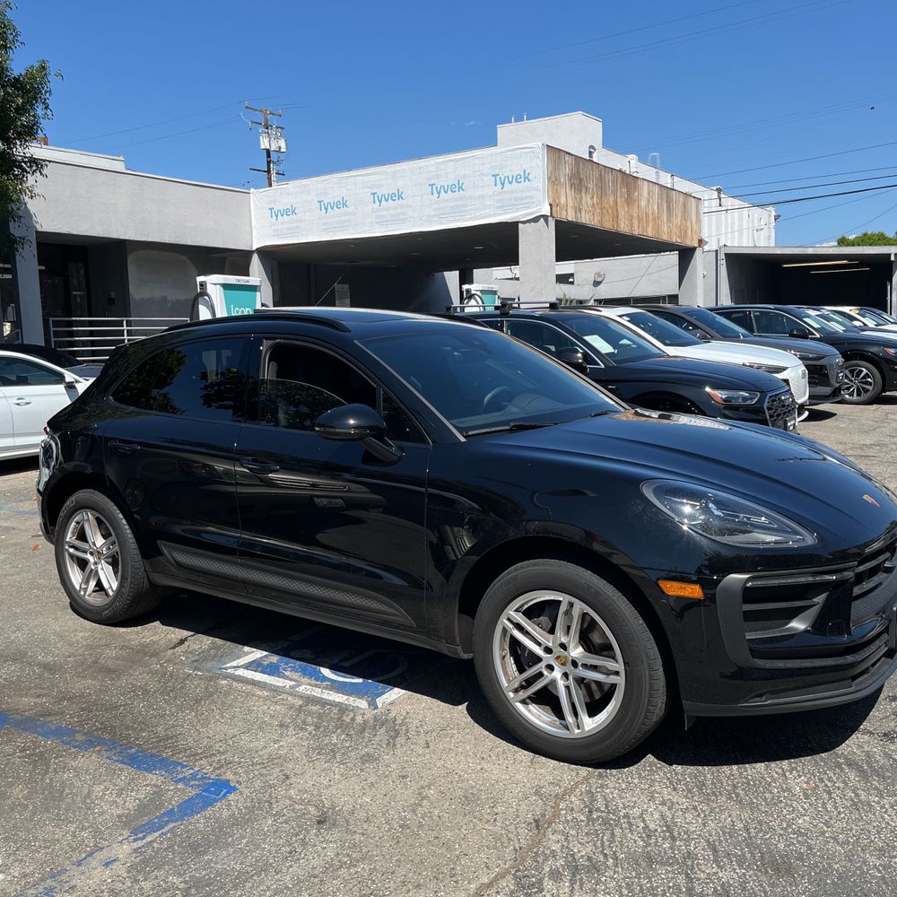 2023 Porsche Macan Base