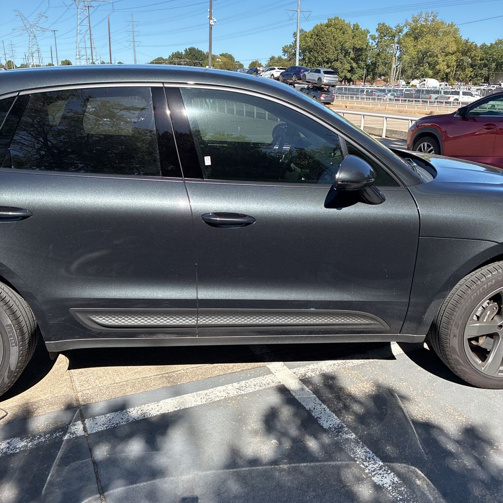 2024 Porsche Macan Base