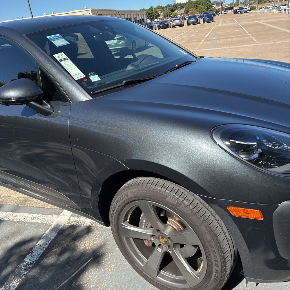 2024 Porsche Macan Base