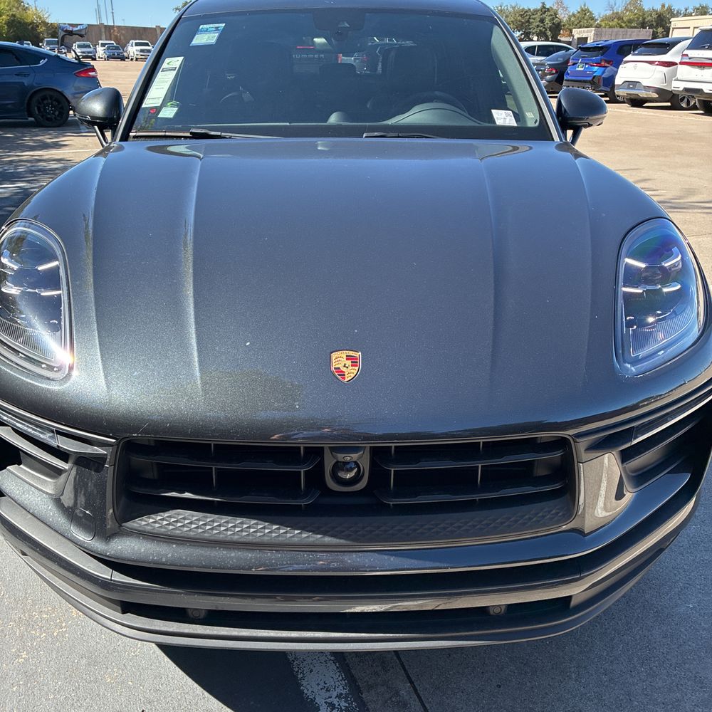 2024 Porsche Macan Base