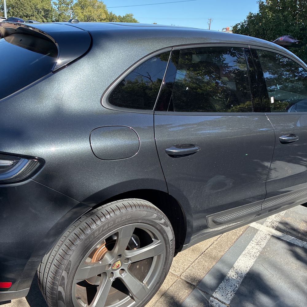 2024 Porsche Macan Base