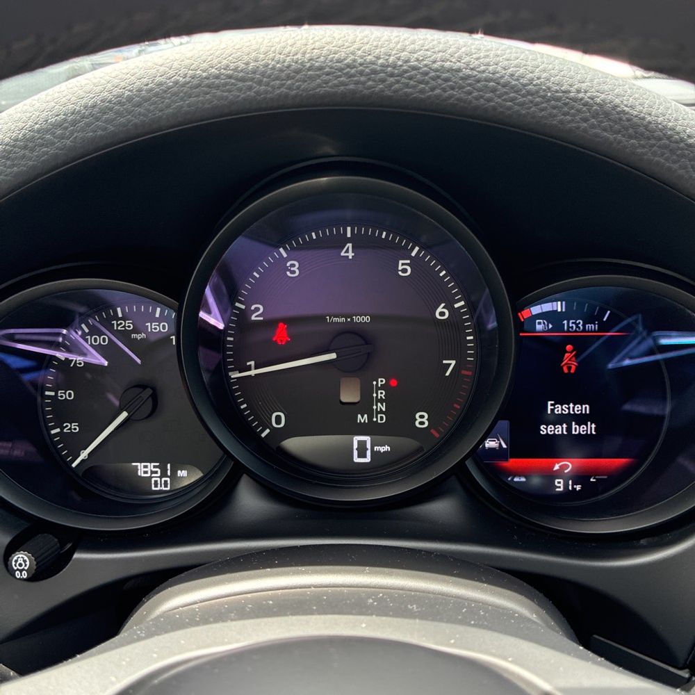 2024 Porsche Macan Base