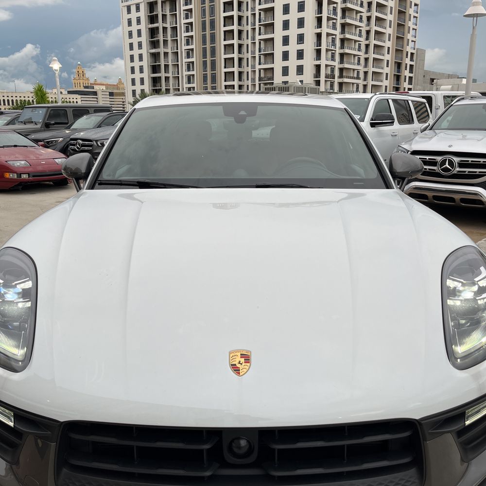 2023 Porsche Macan T