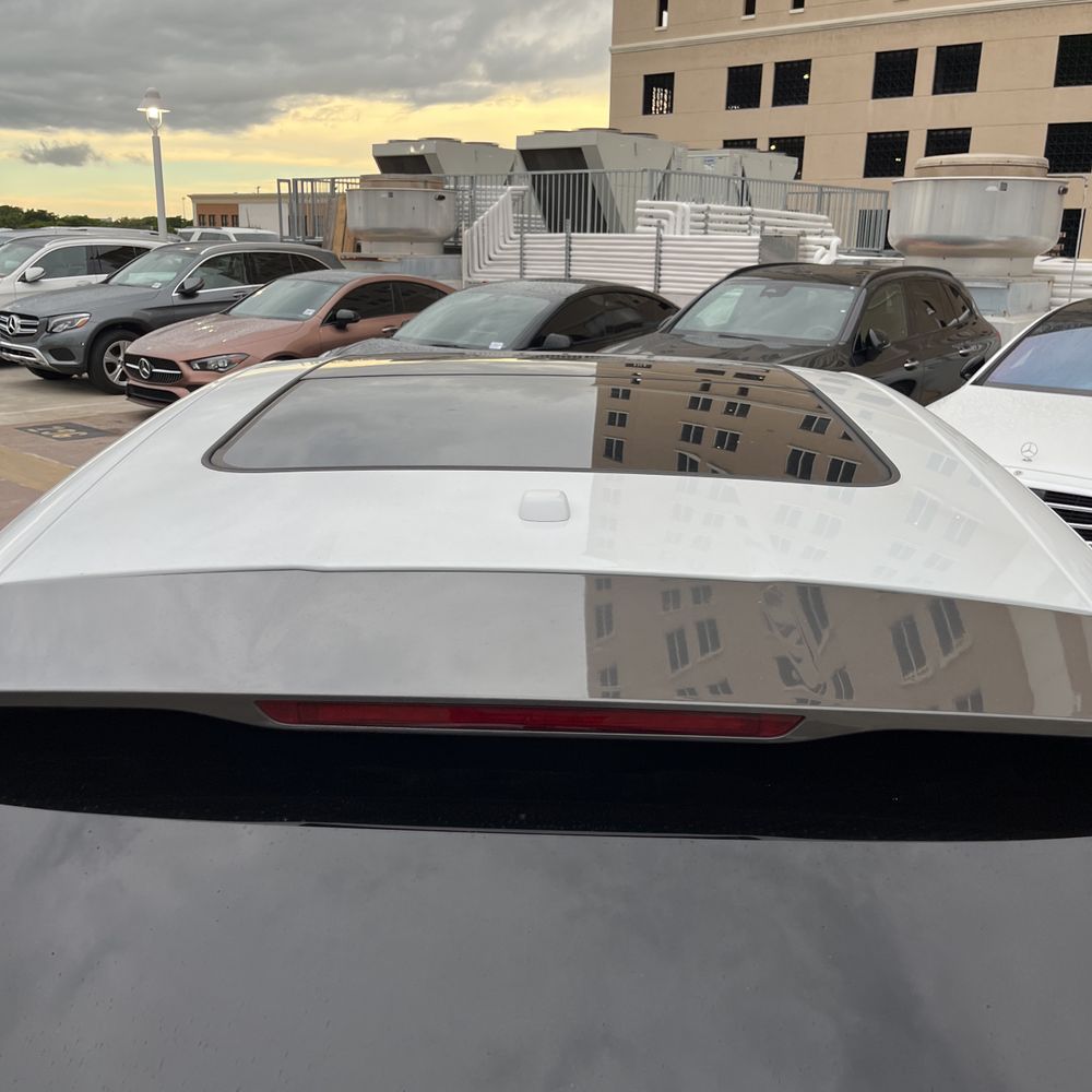 2023 Porsche Macan T