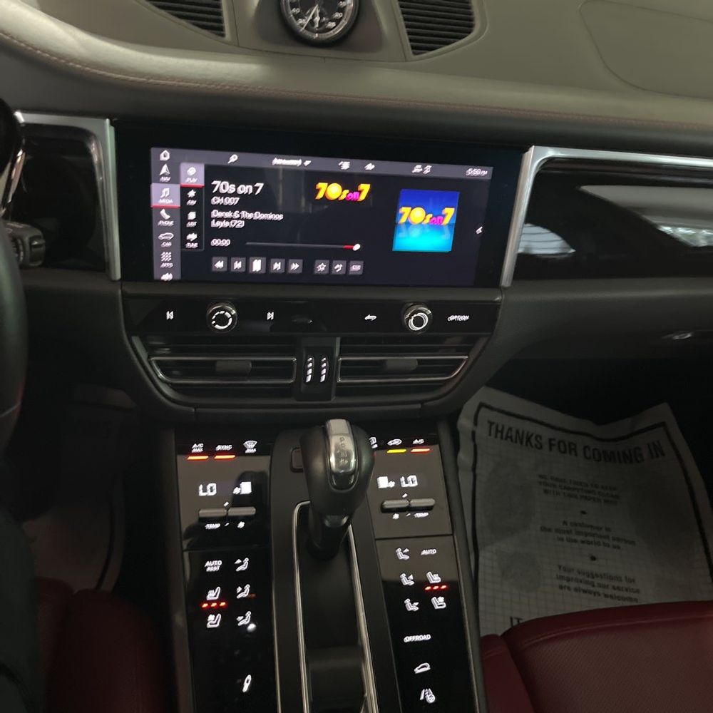 2023 Porsche Macan T