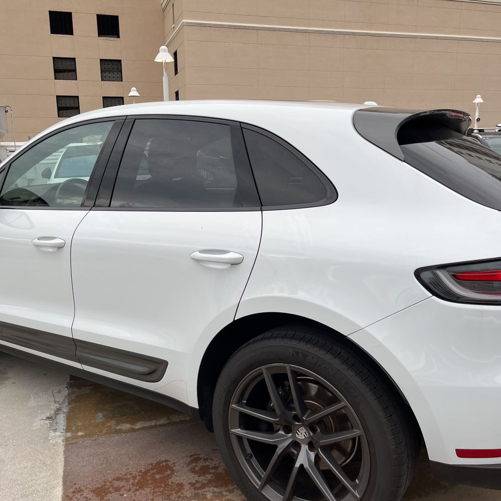 2023 Porsche Macan T