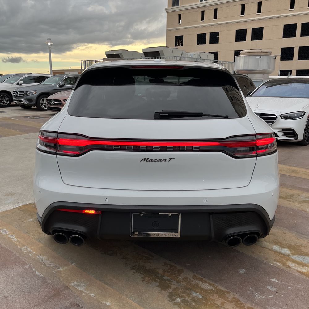 2023 Porsche Macan T