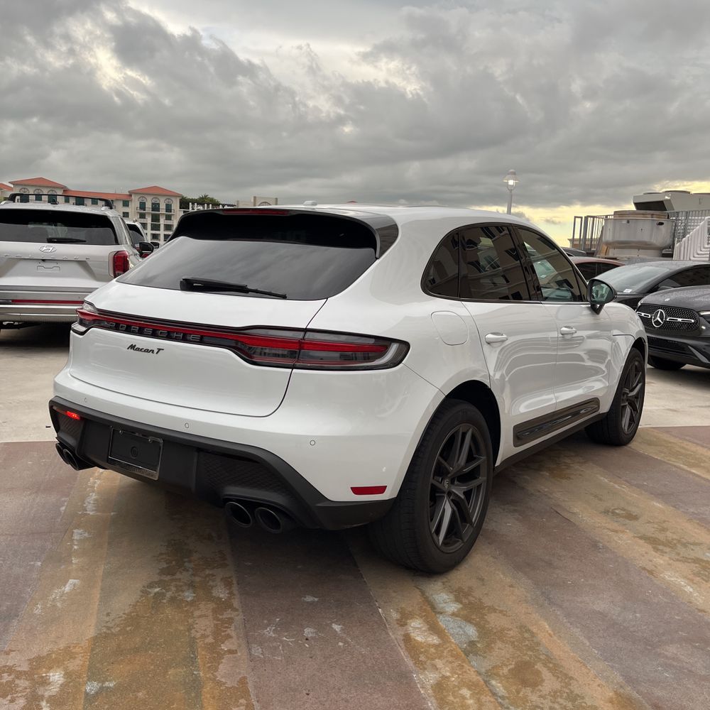 2023 Porsche Macan T