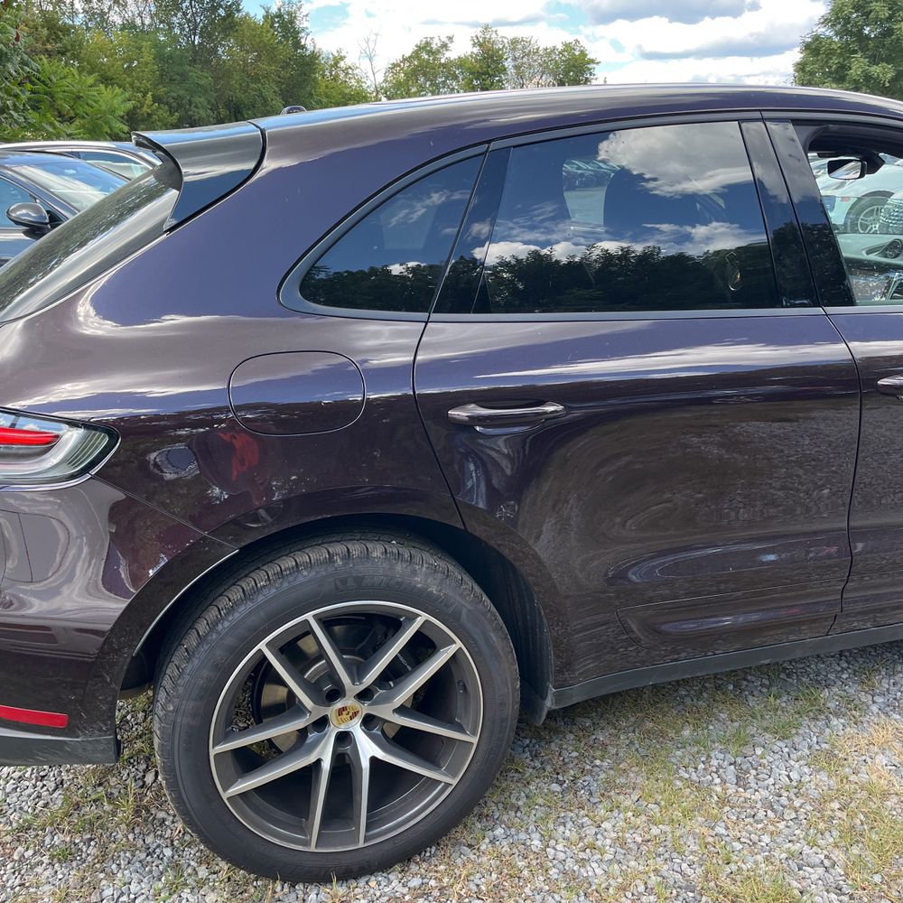 2025 Porsche Macan Base
