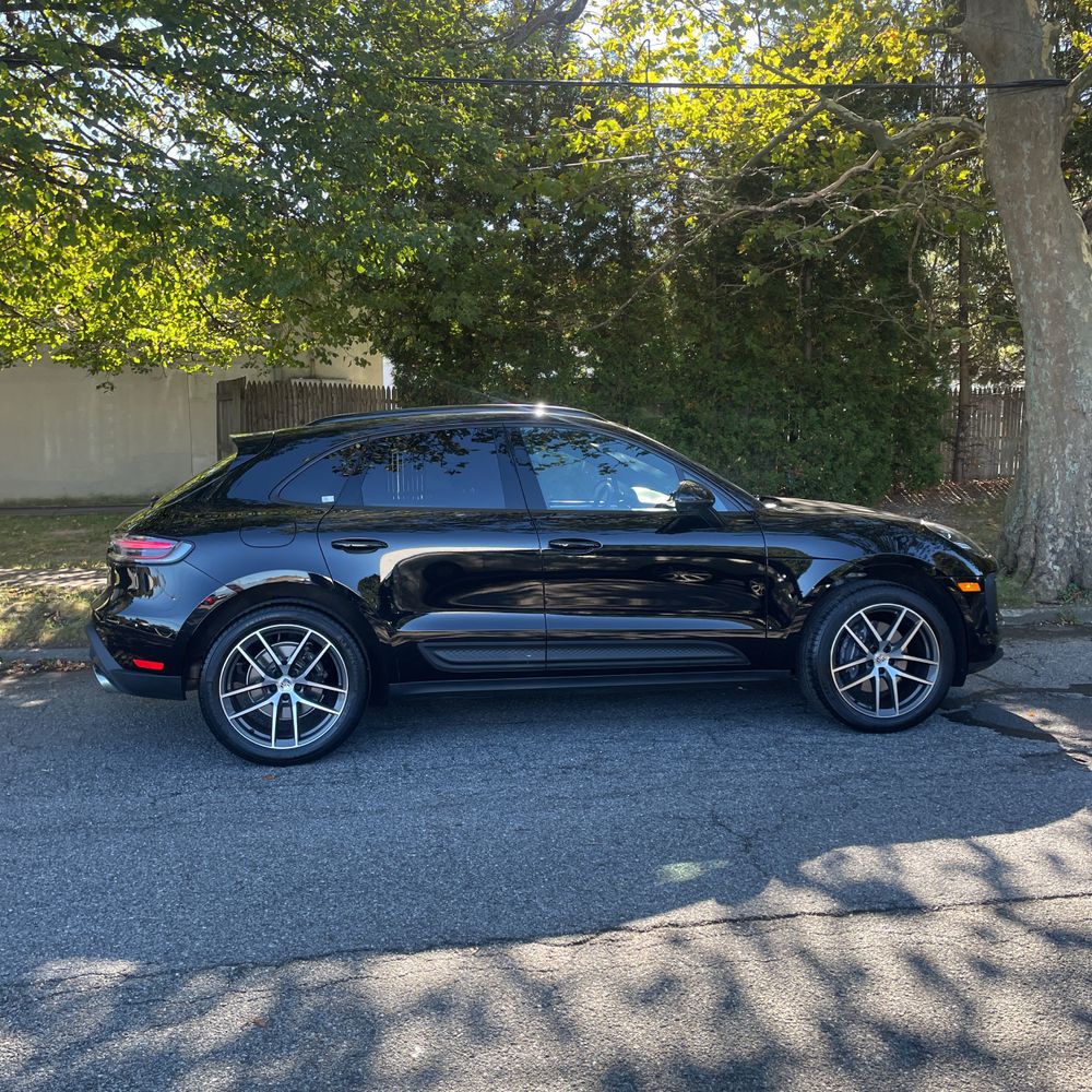 2024 Porsche Macan Base
