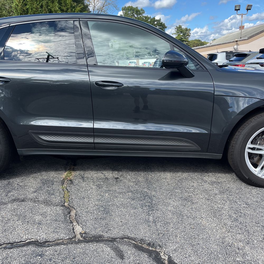 2022 Porsche Macan Base