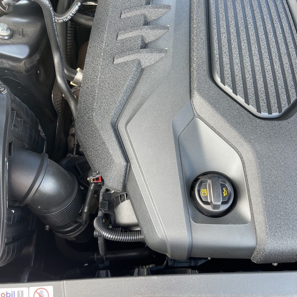 2022 Porsche Macan Base