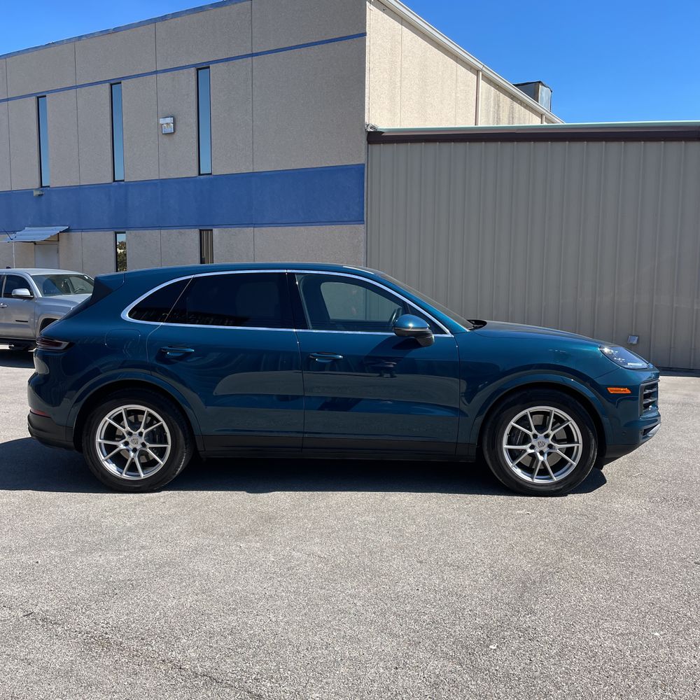 2024 Porsche Cayenne Base