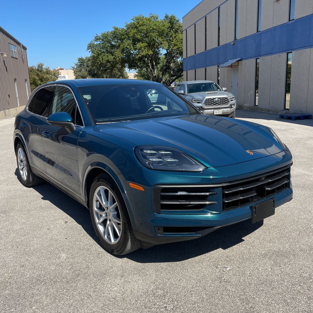 2024 Porsche Cayenne Base